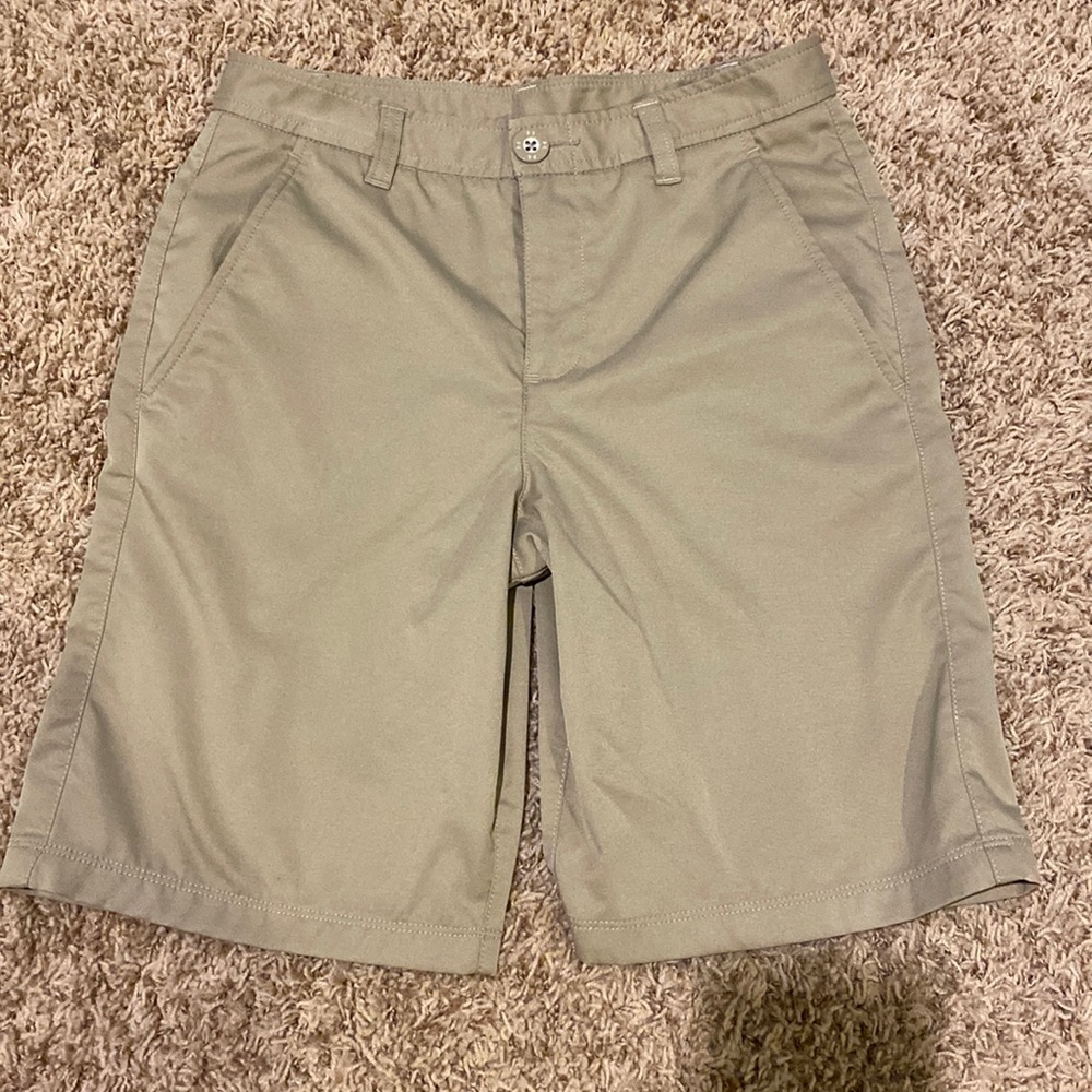 Under Armour Boys Tan Golf Shorts